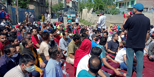 Kashmiri Pandits protest against the killing